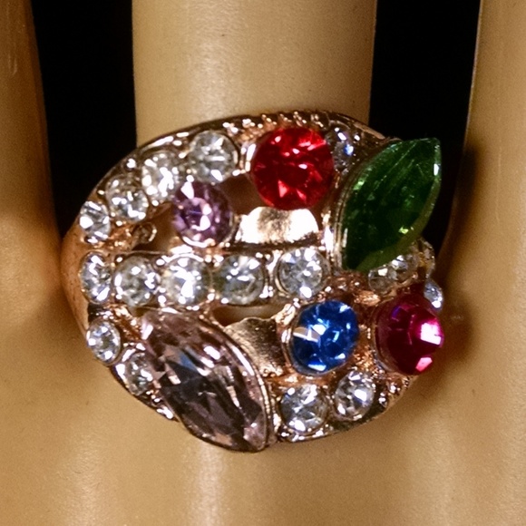 Rare Multi Color Shiney Rhinestones Ring